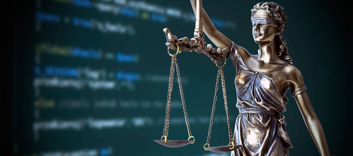 Hintergrundbild: Figur mit Waage - Justitia